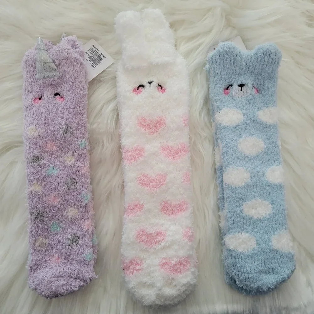 Claire's Fuzzy Socks Set